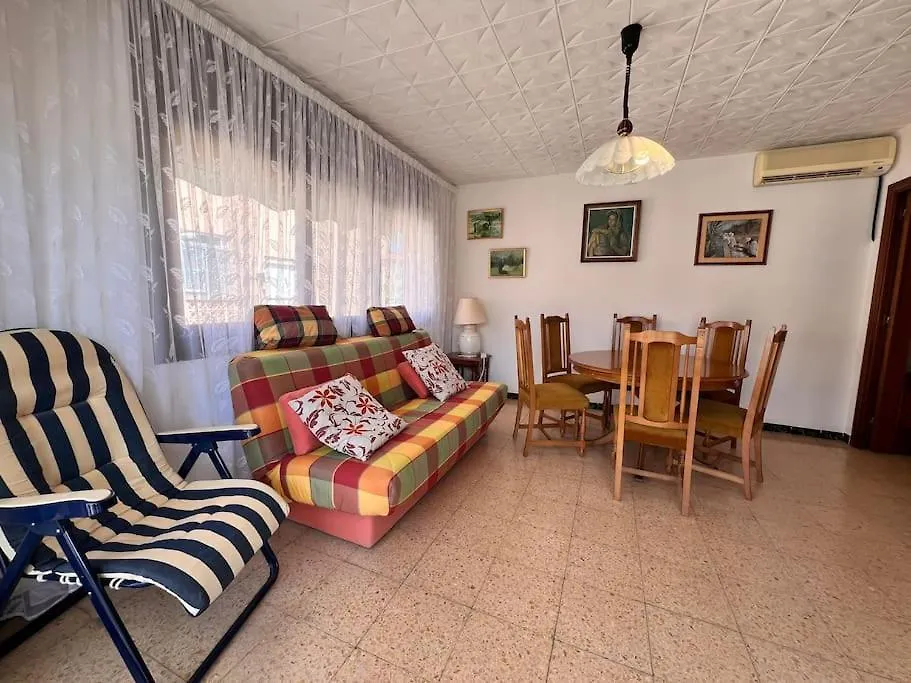 Piso Completo Y Comodo En Cunit 0*,